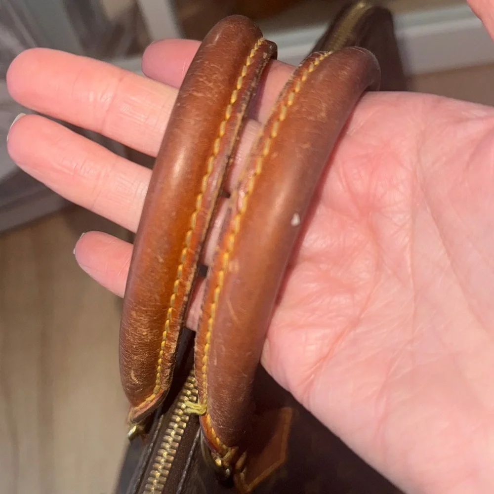 Authentic Louis Vuitton Vintage Alma LV Brown Tan Monogram